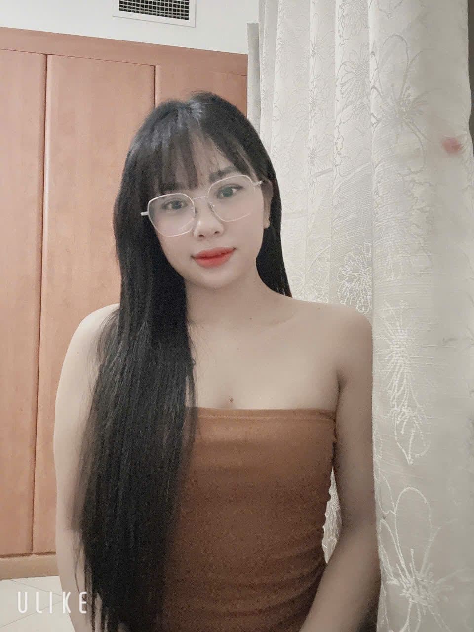 Hoài thu - escort photo 2 in Dubai