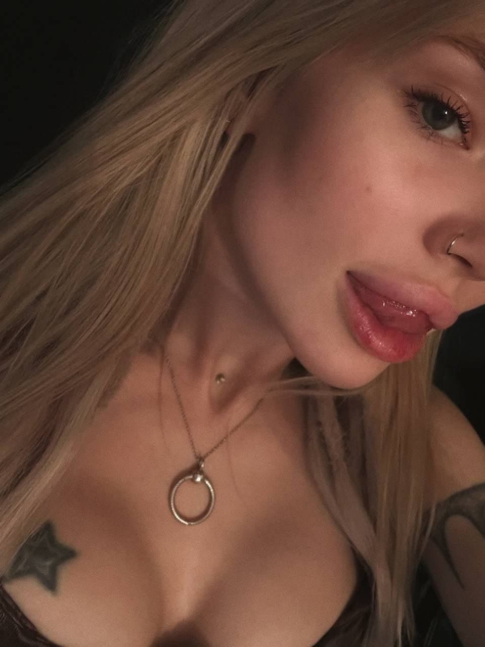 Anyuta - صورة مرافقة 2 في Dubai