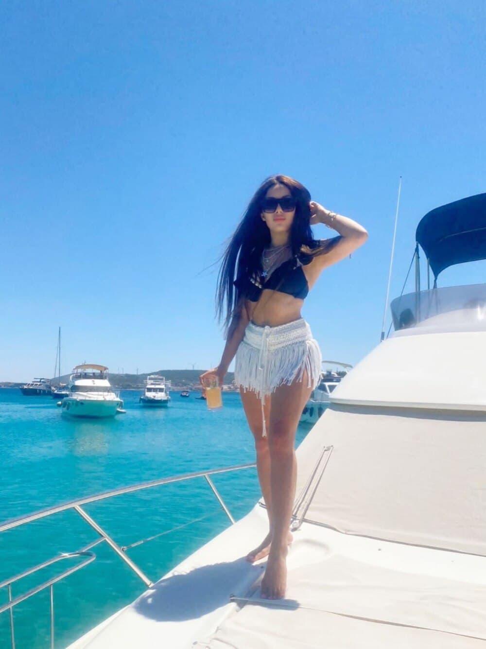 Indulge In Passionate Bliss Escort Adelaida - фото эскорт 5 в Dubai