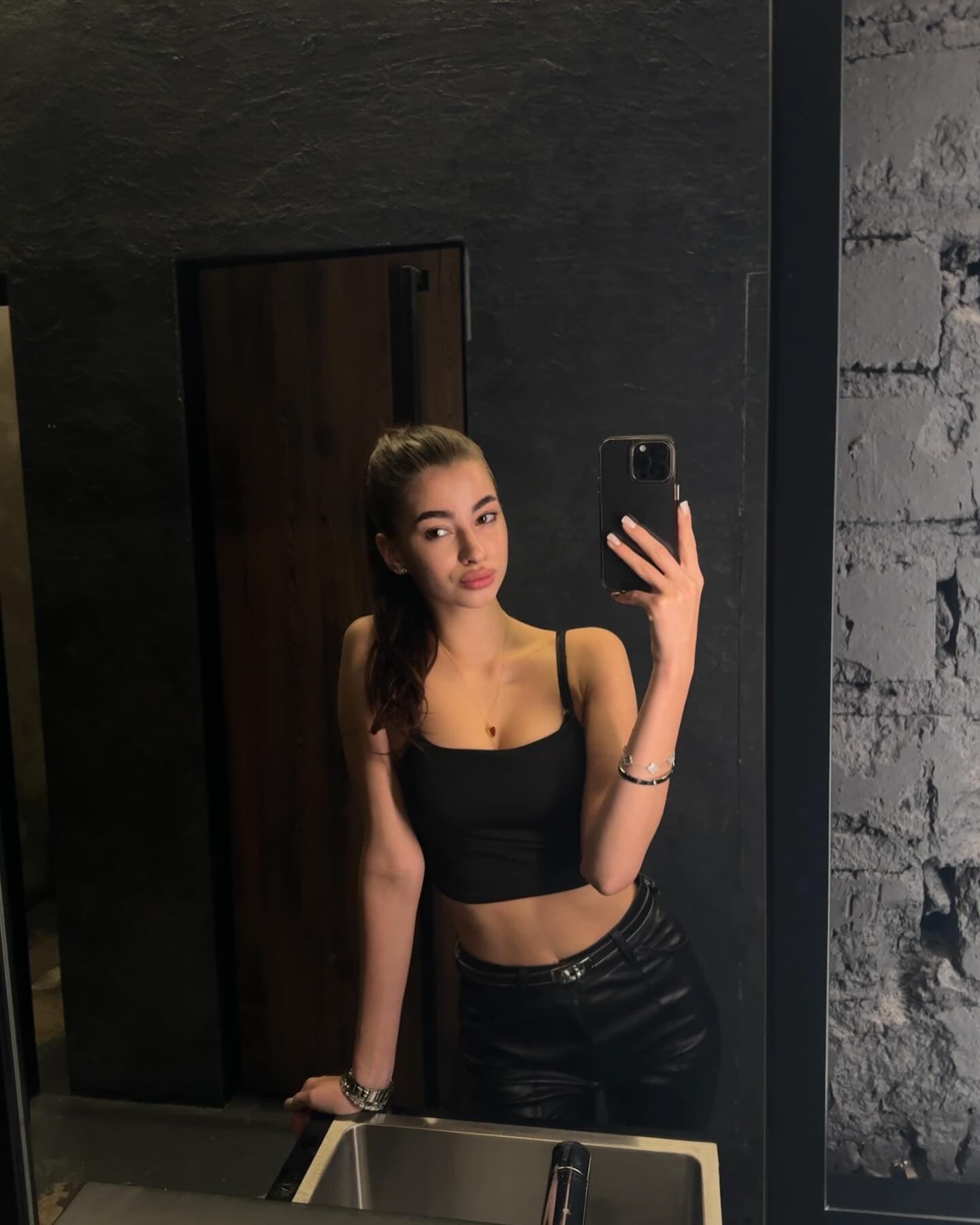 Vera - escort photo 2 in Dubai