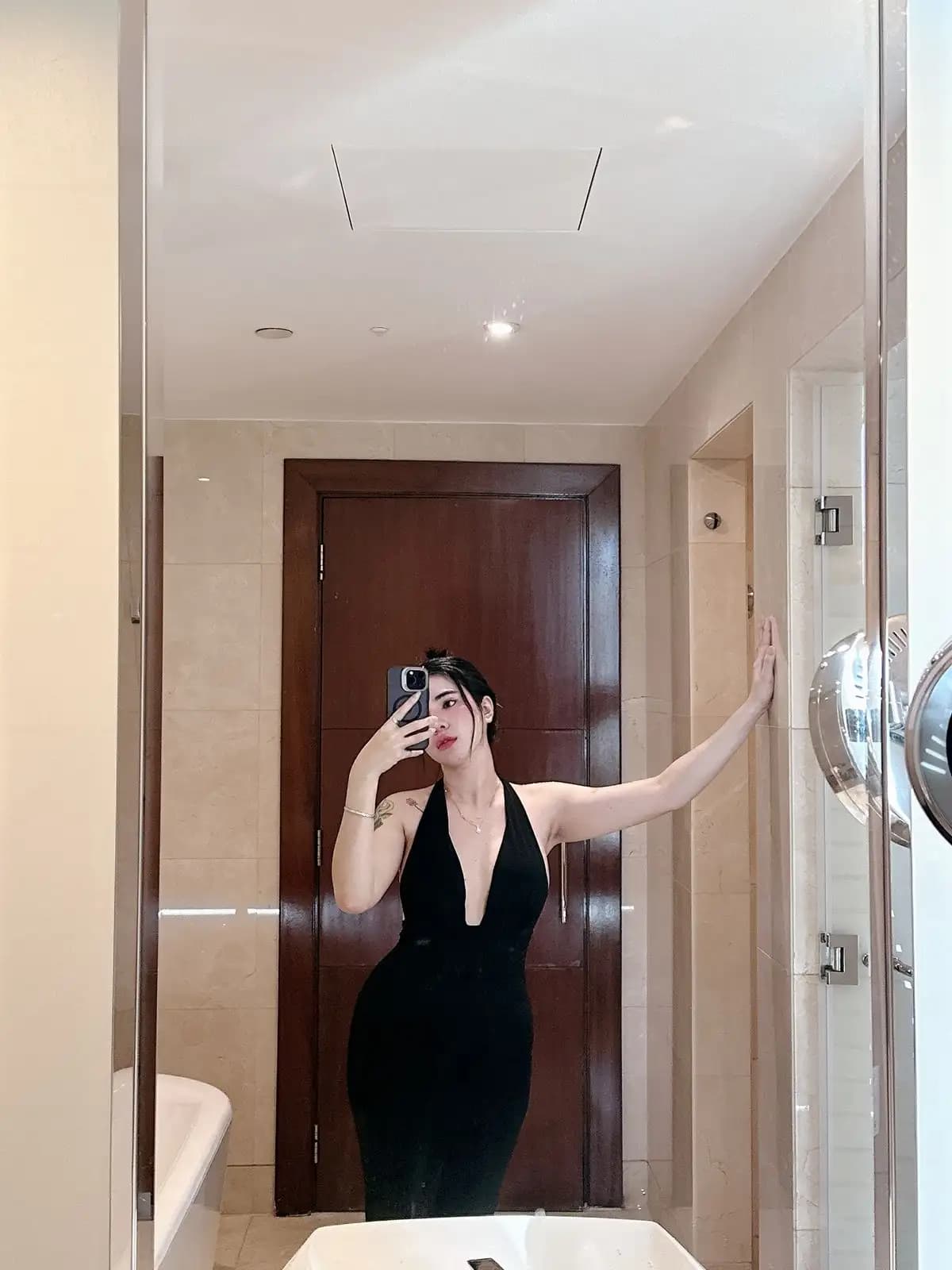 Hana - фото эскорт 6 в Dubai