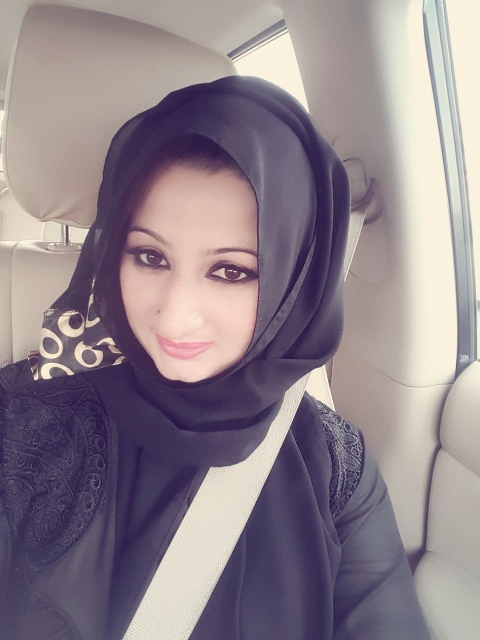 Shruti - escort photo 3 in Dubai