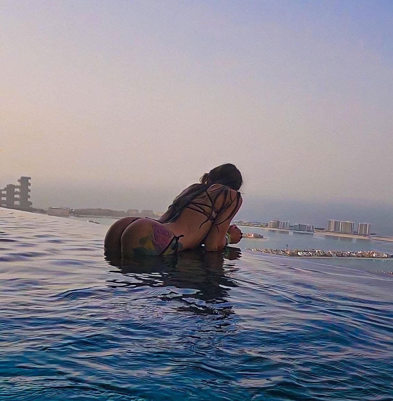 Emily - фото эскорт 2 в Dubai