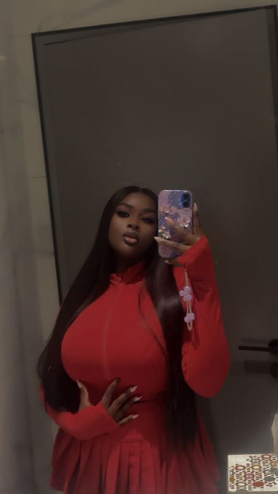 May - escort photo 1 in Dubai