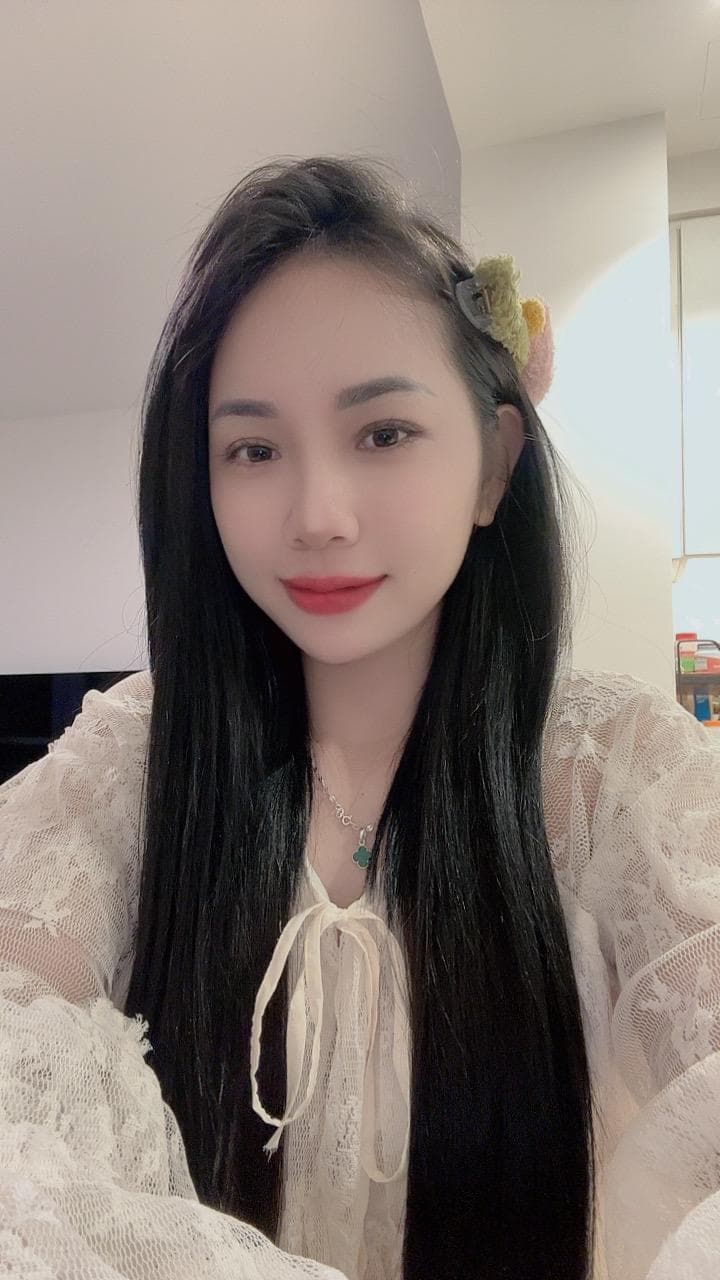 Hoài thu - escort photo 3 in Dubai
