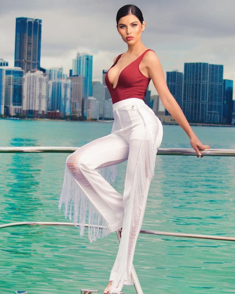 Jolie - фото эскорт 3 в Dubai