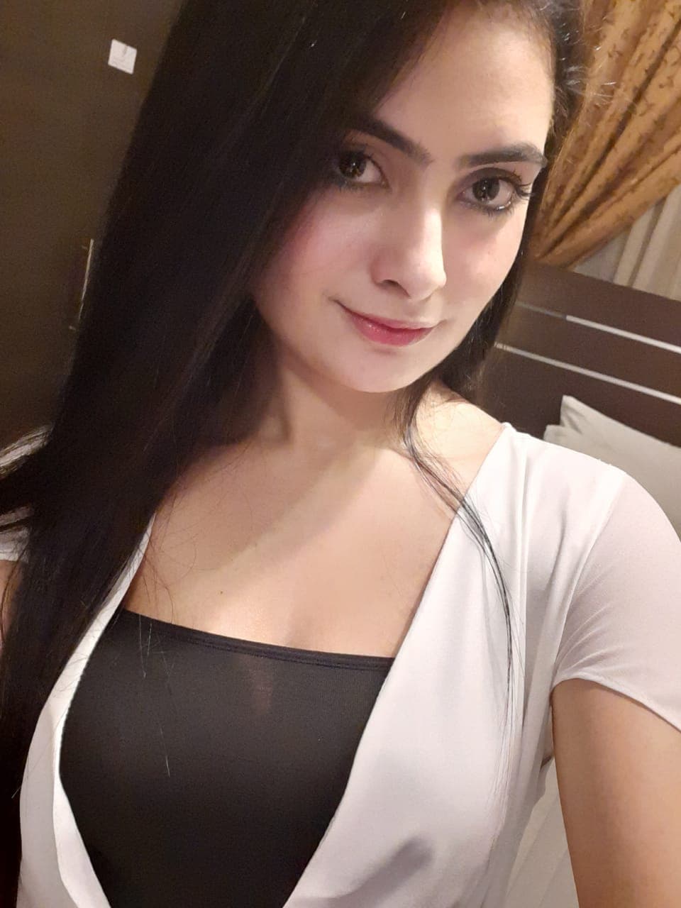 Sonam - escort photo 4 in Dubai