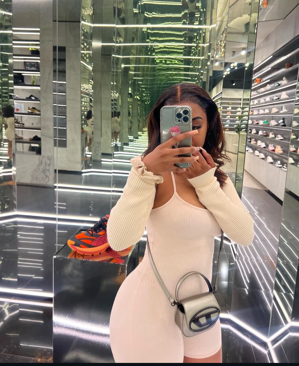 Lora - صورة مرافقة 7 في Dubai