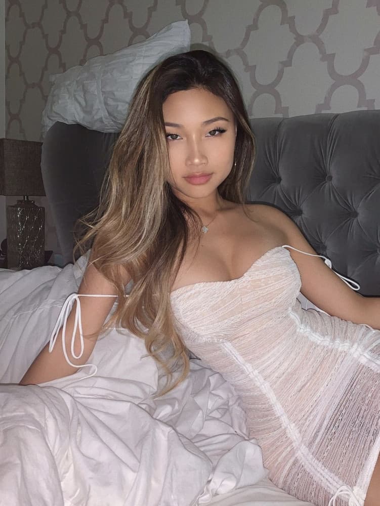 Emily - escort photo 8 in Dubai