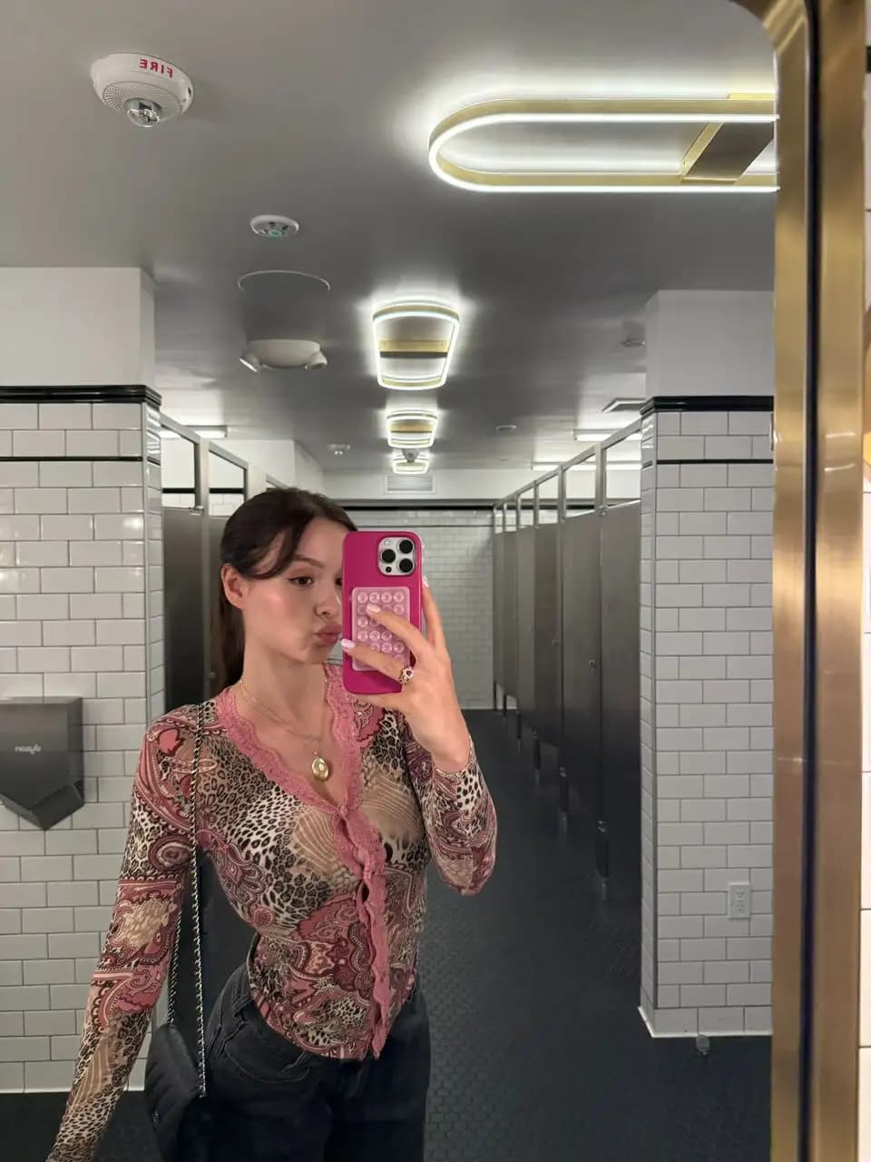 Jessica Aubrey - صورة مرافقة 3 في Dubai