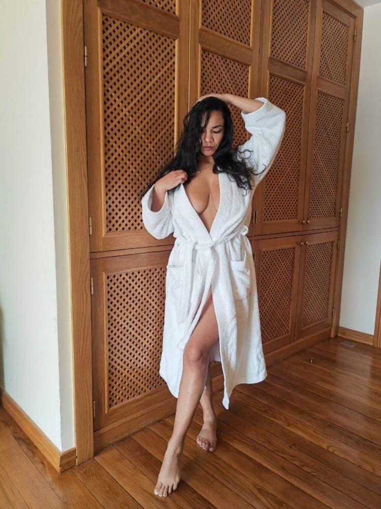 Livia - صورة مرافقة 4 في Dubai