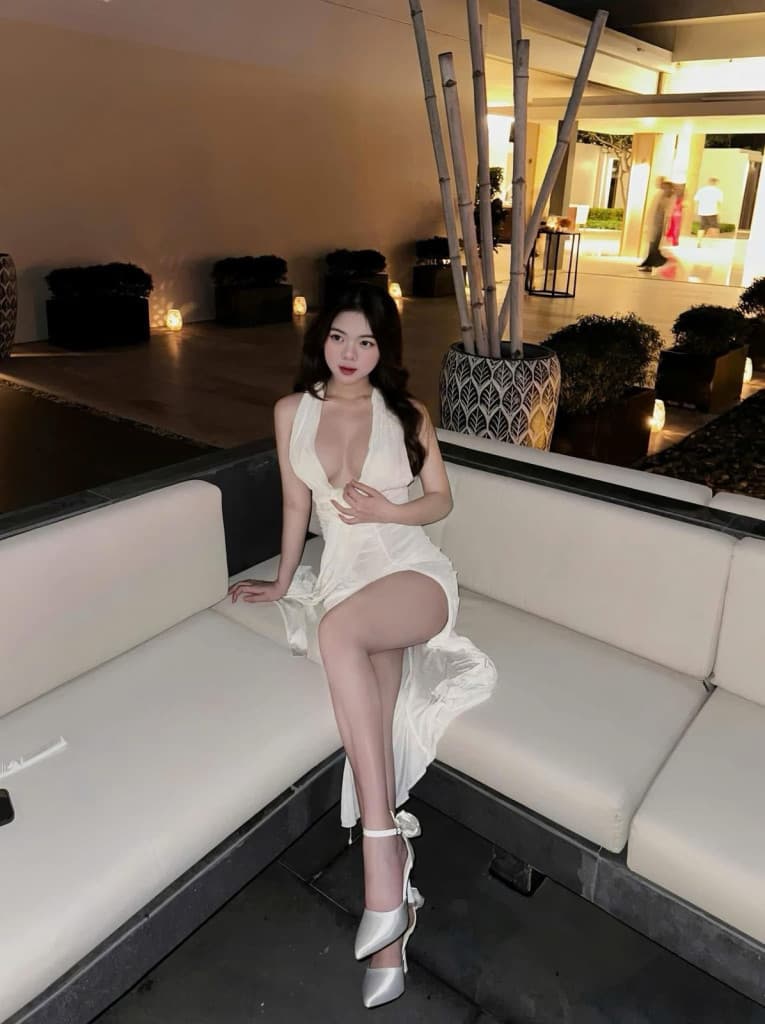 Nita .from korea - صورة مرافقة 2 في Dubai
