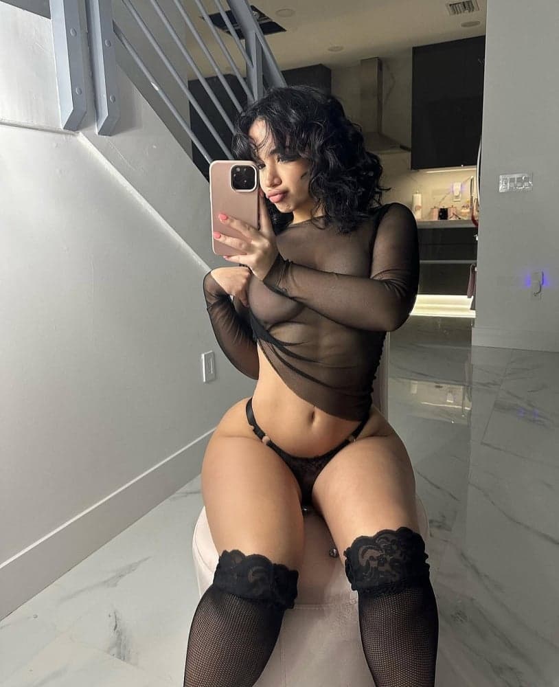 Gena - escort photo 4 in Dubai