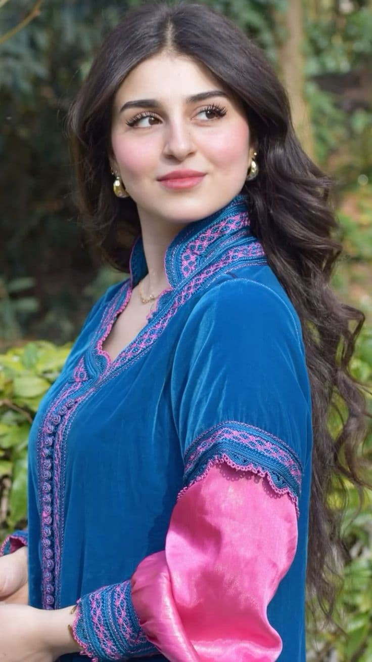 Hina Khan - фото эскорт 6 в Dubai