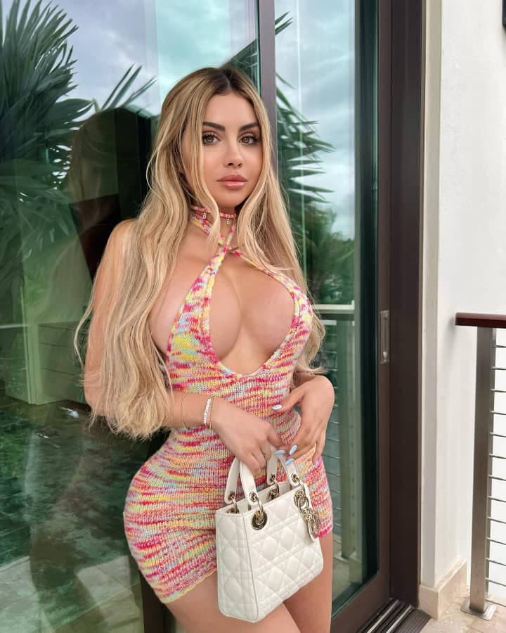 Jumeirah Beach Residence Escorts - фото эскорт 4 в Dubai