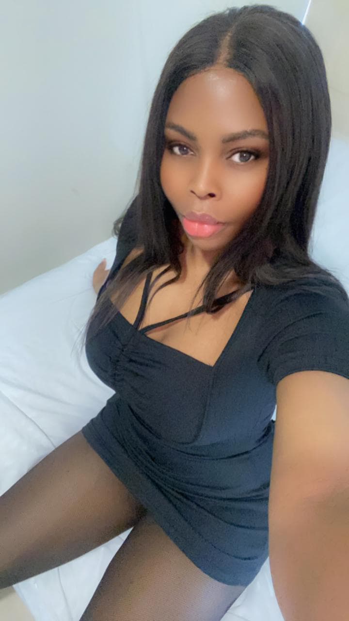 Lola - escort photo 1 in Dubai