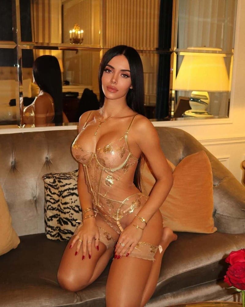 Bella - صورة مرافقة 2 في Dubai