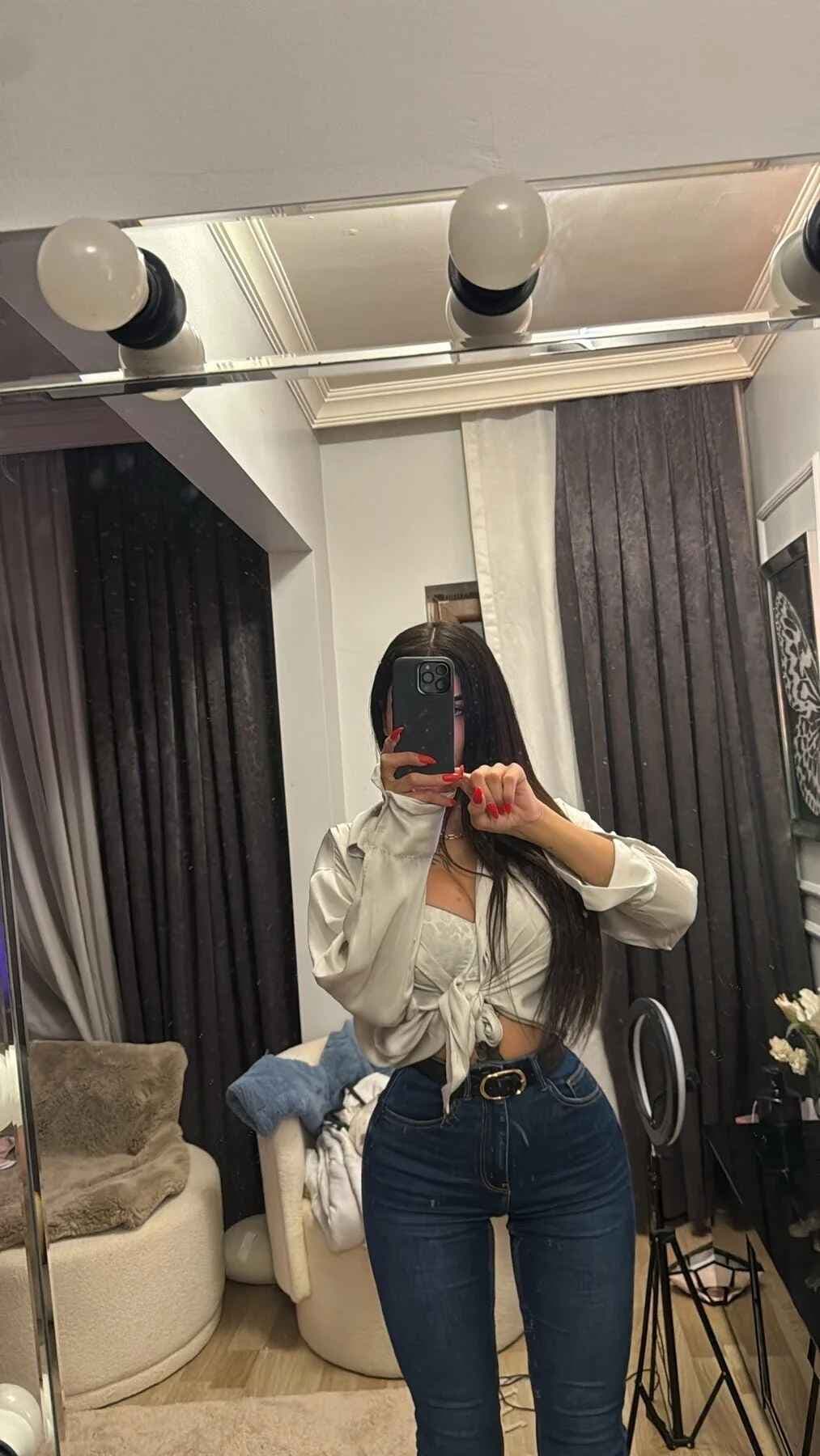 Anjali Oberoi - صورة مرافقة 5 في Dubai