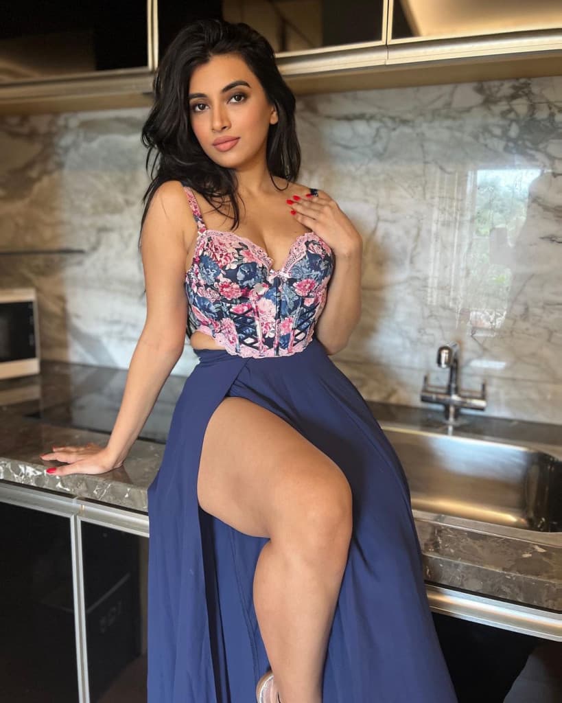 Priya first time coming in Dubai - صورة مرافقة 1 في Dubai