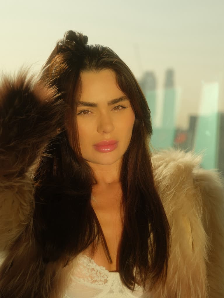 Isis - صورة مرافقة 3 في Dubai