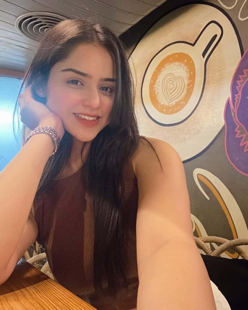 Sunaina - фото эскорт 2 в Dubai