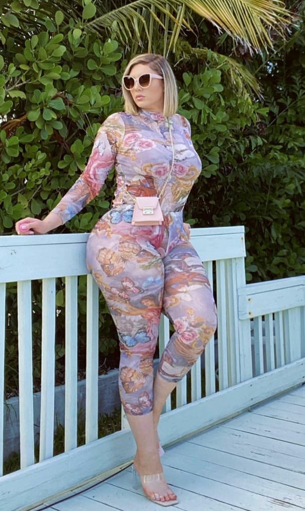 REAL SQUIRTER--BIG BUMBUM ERICA - صورة مرافقة 10 في Dubai