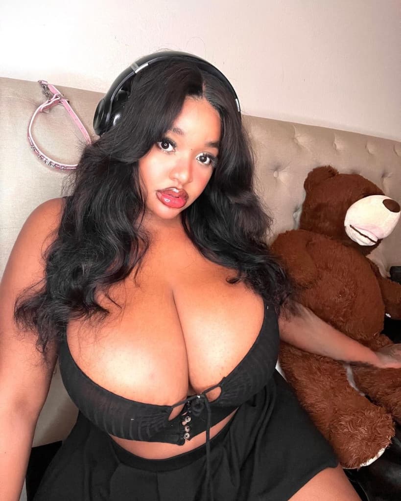 NIKITAXX EBONY - escort photo 1 in Dubai